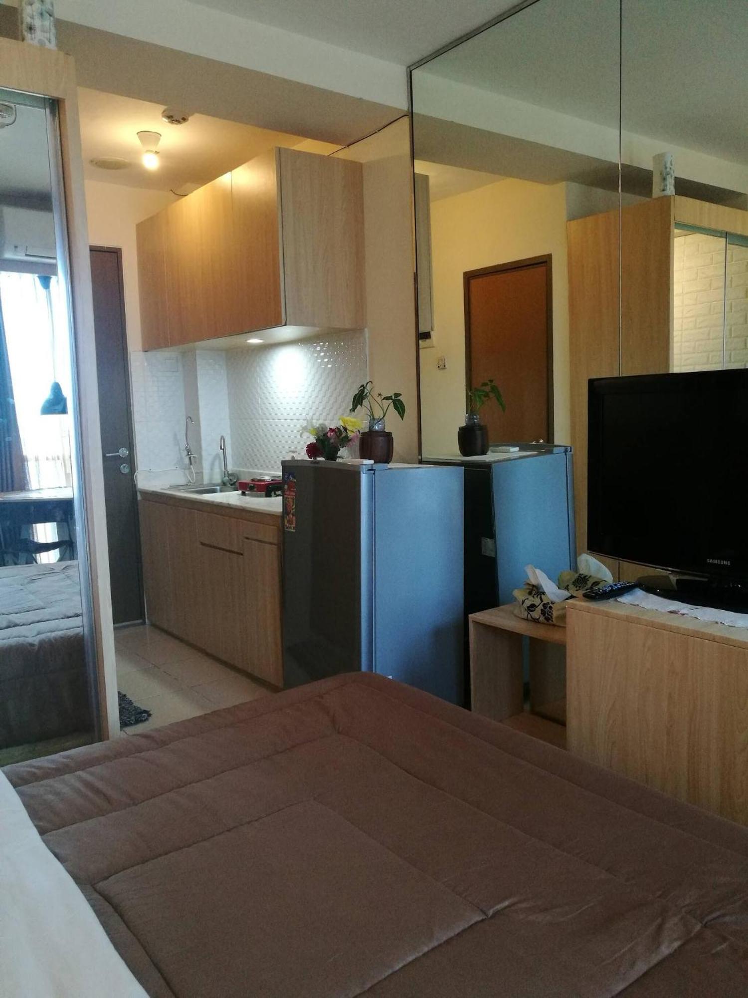 Pleasant Tifolia Studio Cozy Room In Kelapa Gading Appartement